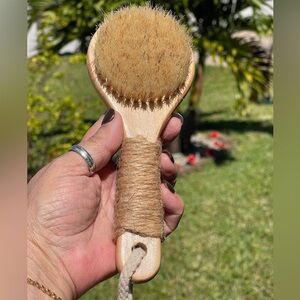 ESKER Natural Bristle Body Dry Brush with Rope Handle